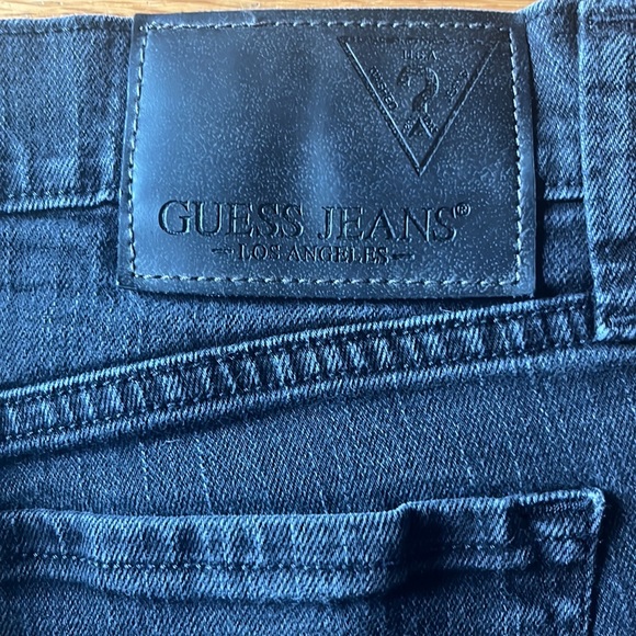 Guess Jeans - Picture 6 of 8